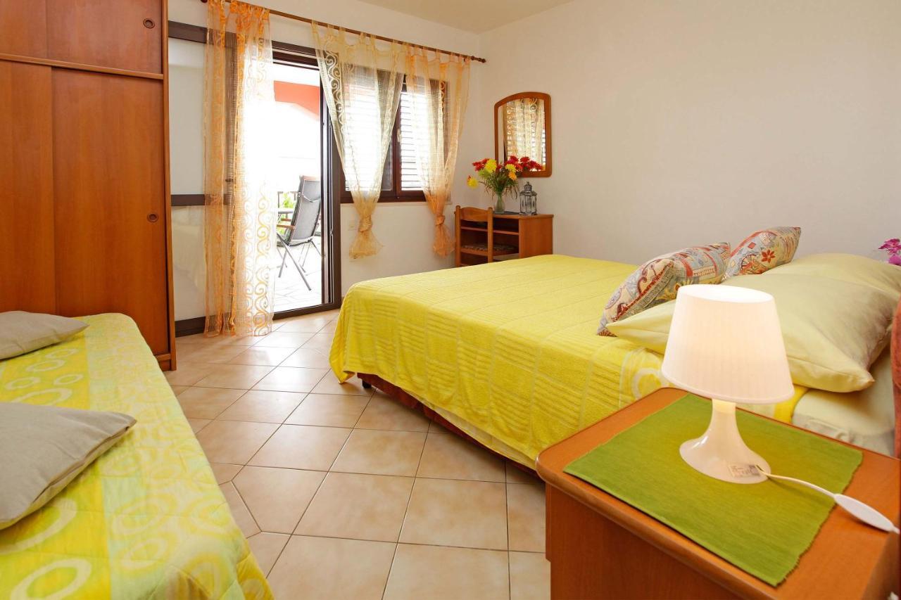 Apartmani Doro Vela Luka Exterior foto
